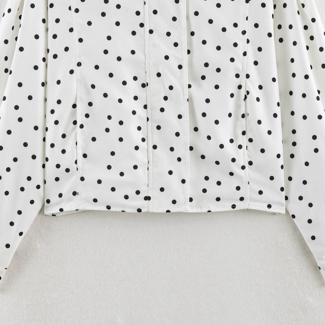 Damen Gepunktete Cropped Bluse mit Stehkragen und verdeckter Knopfleiste Nord Taschen