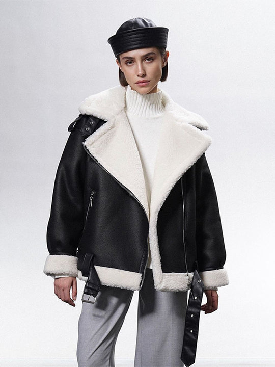 Damen Oversized Bikerjacke mit Teddyfell-Futter und verstellbaren Gürteln Nord Taschen