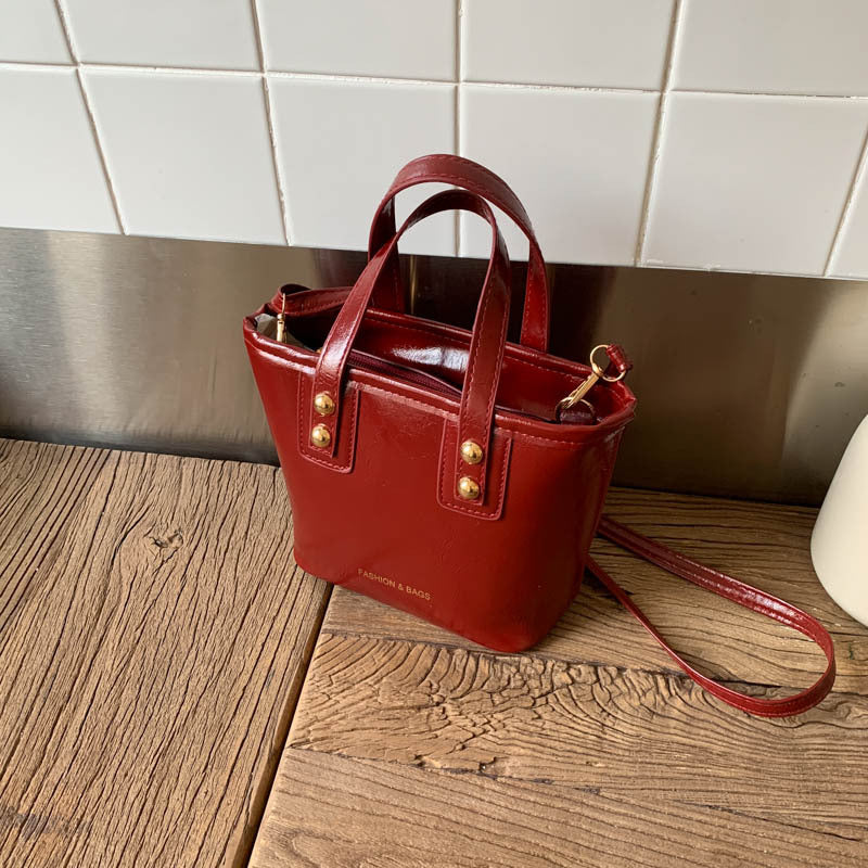 Damen Mini-Handtasche mit elegantem Tragegriff und praktischem Innenfach Nord Taschen