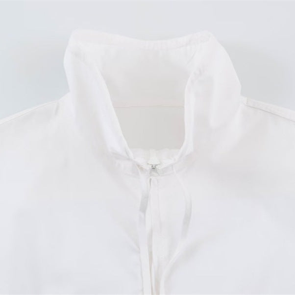 Damen Leichte taillierbare Windjacke mit Stehkragen, Tunnelzug und Ballonärmeln Nord Taschen