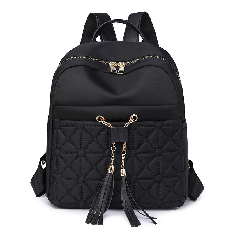 Damen eleganter Rucksack mit stilvollem Steppmuster und praktischen Quasten Nord Taschen