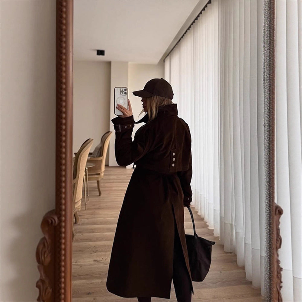 Damen Maxilanger Trenchcoat aus Veloursoptik mit doppelreihiger Knopfleiste und oversized Schnitt Nord Taschen