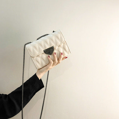 Damen Crossbody Clutch mit elegantem Steppmuster Nord Taschen