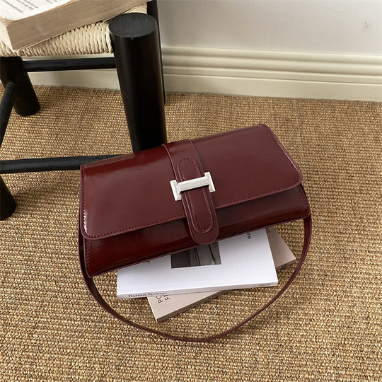 Damen Umhängetasche mit eleganter Silberverzierung Nord Taschen