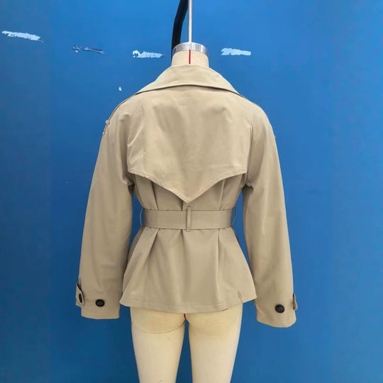 Damen Kurzer Trench‑Blouson mit Reverskapuze, Taillengürtel und doppelter Knopfleiste Nord Taschen