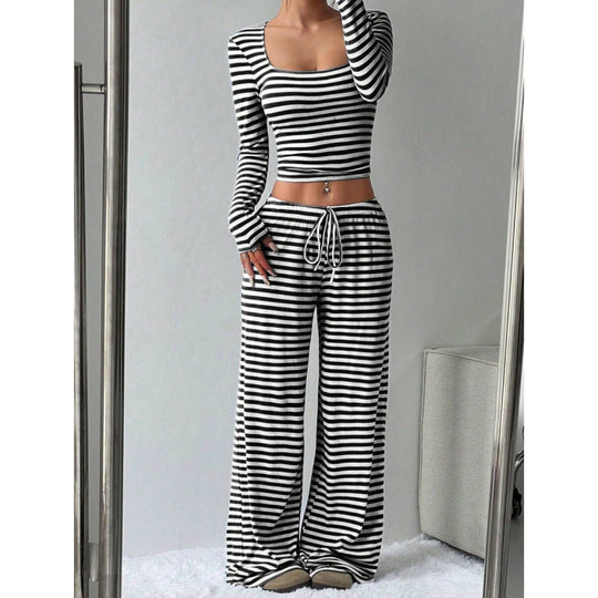 Damen Gestreifter Lounge-Zweiteiler mit weitem Bein und Cropped Langarmtop Nord Taschen