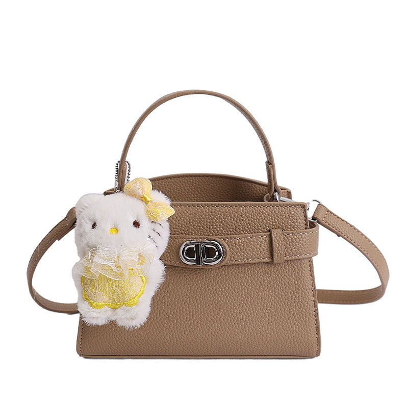 Damen trendige Handtasche mit verspieltem Tieranhänger Nord Taschen