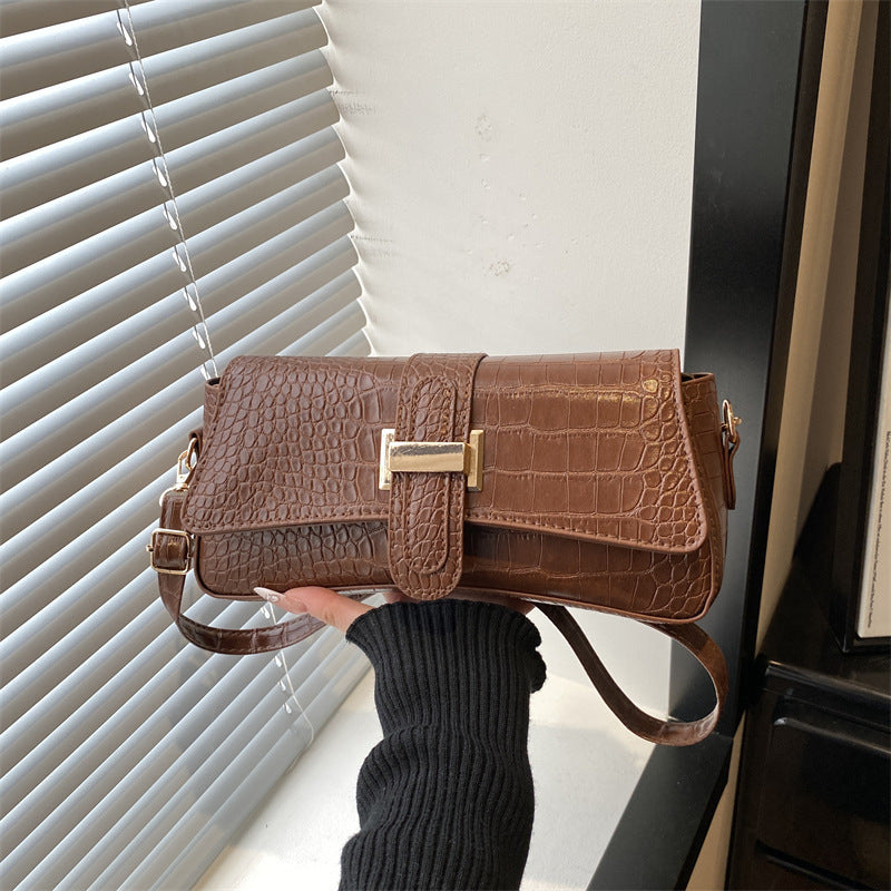 Damen Clutch-Tasche im edlen Kroko-Look mit praktischem Klappverschluss Nord Taschen