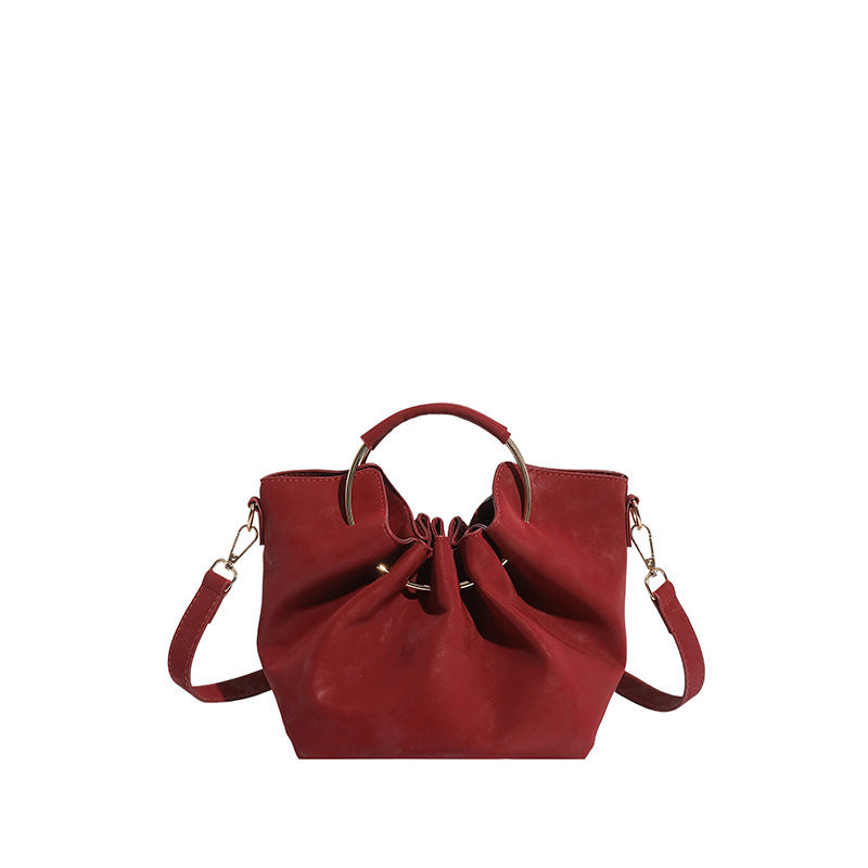 Damen Hobo-Tasche mit elegantem Raffung und stilvollem Metallhenkel Nord Taschen