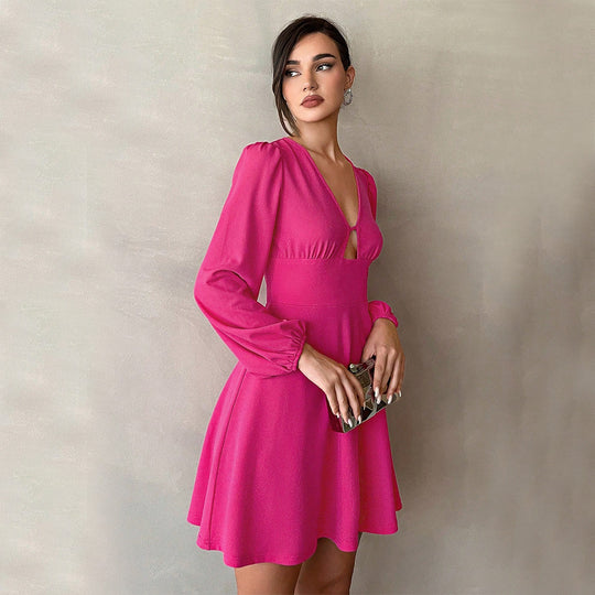 Damen kurzes A-Linien-Minikleid mit V-Ausschnitt und kleinem Ausschnittdetail, Empire-Taille und Ballonärmeln Nord Taschen