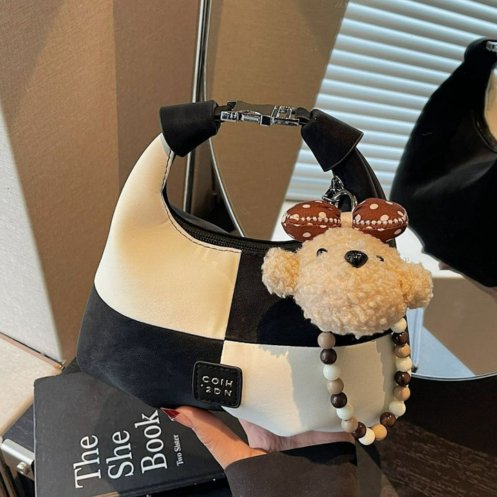 Damen modische Tasche mit niedlichem Plüschanhänger Nord Taschen