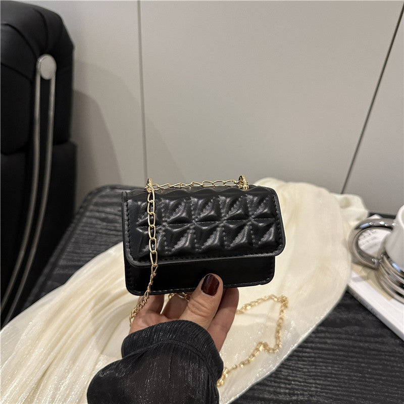 Damen elegante Clutch im strukturierten Design Nord Taschen