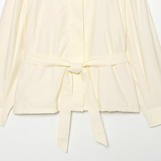 Damen Leichte Taillierte Jacke mit Stehkragen, Bindegürtel und Cape-Ärmeldetail Nord Taschen