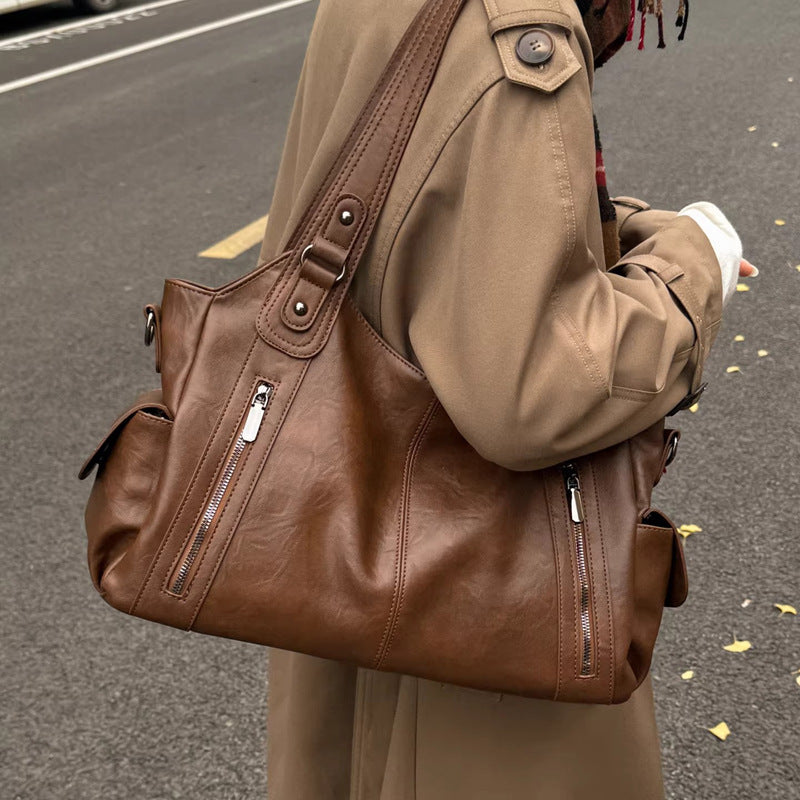 Damen Hobo-Tasche mit eleganten Reißverschlussdetails und großzügigem Innenraum Nord Taschen