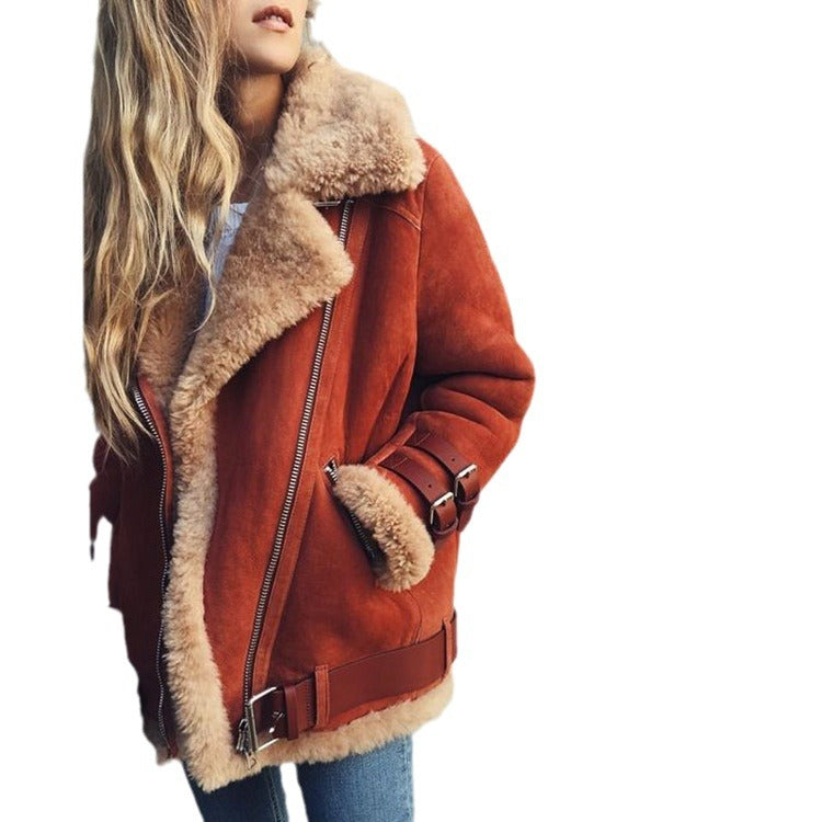 Damen Kurzjacke im Fliegerstil mit abgesetztem Fellkragen und verstellbaren Schnallen Nord Taschen