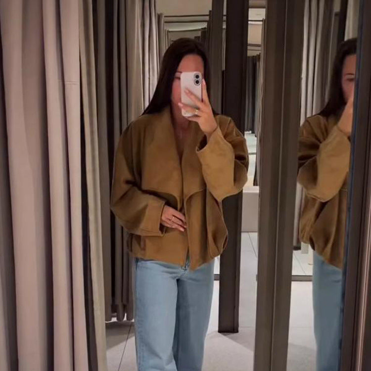 Damen Oversized Velours‑Wasserfalljacke mit kastiger Cropped‑Silhouette und verdeckter Verschlussleiste Nord Taschen