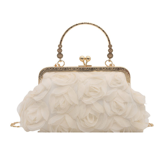 Damen Clutch mit floralen Applikationen und elegantem Kettenverschluss Nord Taschen