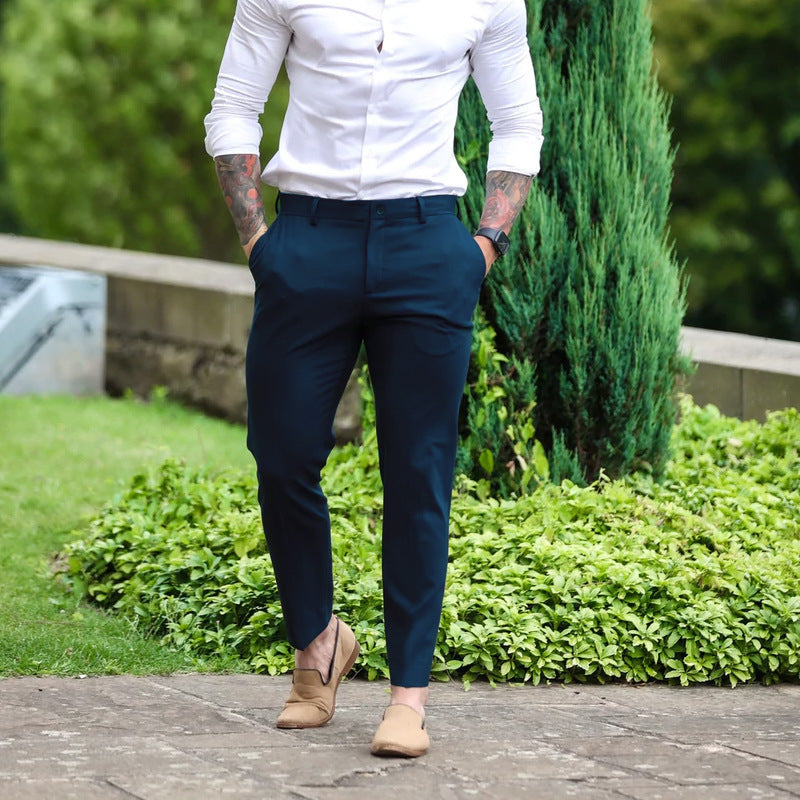 Herren Slim-Fit Stretch-Chino mit schmal zulaufendem Bein und dezenten Eingrifftaschen Nord Taschen