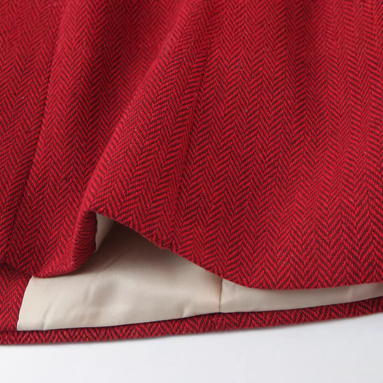 Damen Taillierte Kurzjacke mit Wickelkragen und goldener Zierschließe Nord Taschen