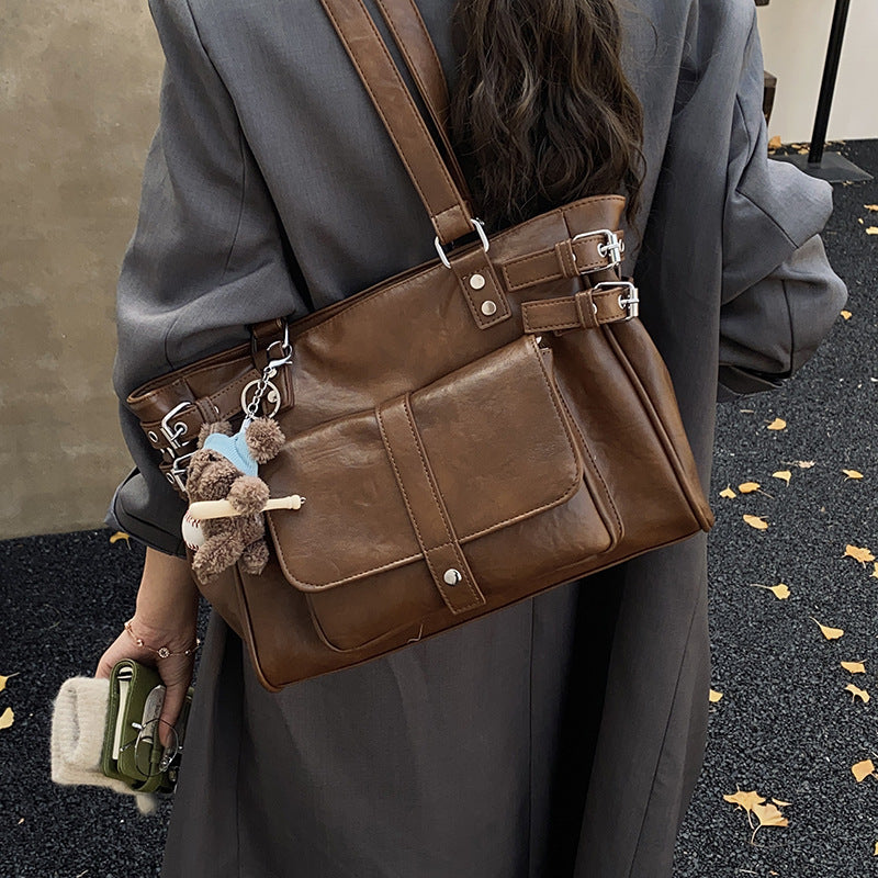 Damen Henkeltasche mit eleganten Schnallenakzenten und geräumigem Innenraum Nord Taschen