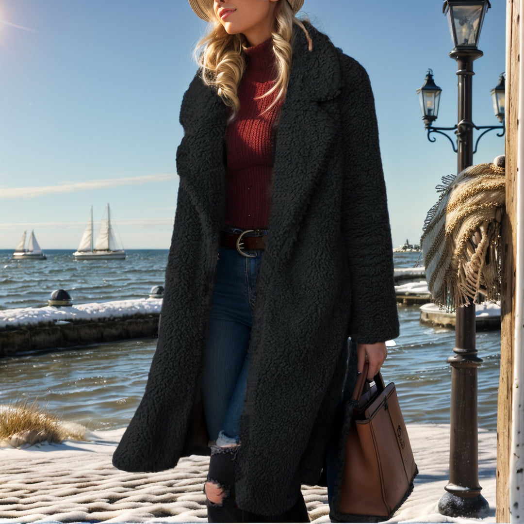 Damen Langer Teddy-Mantel aus Kunstfell mit Oversize-Schnitt und Schalkragen Nord Taschen