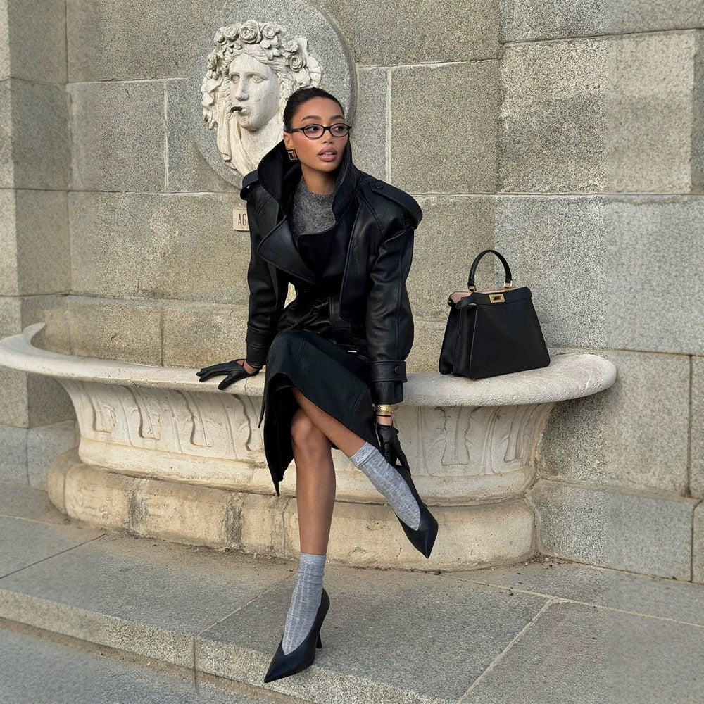 Damen Taillierte Lederjacke mit kurzem Cape‑Einsatz, Schulterpolstern und Bindegürtel Nord Taschen