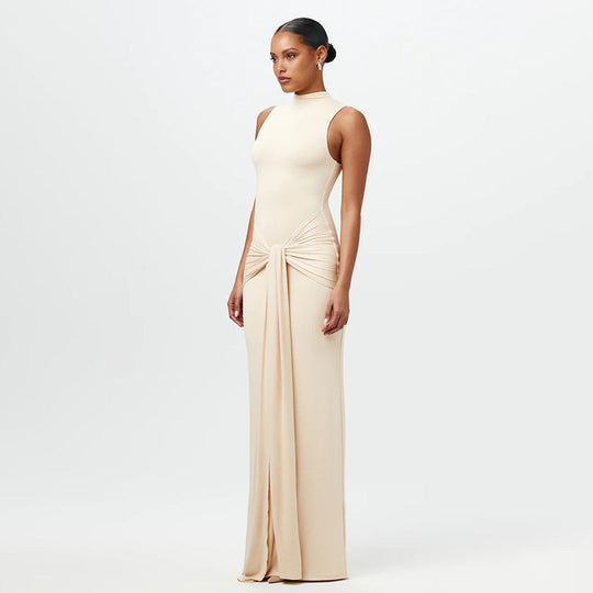 Damen Elegantes Maxikleid mit hochgeschlossenem Kragen und Drapierung Nord Taschen
