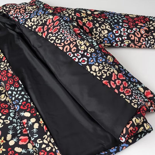 Damen Leichte wattierte Kurzjacke mit Stehkragen, verdeckter Knopfleiste und 3/4-Ärmeln Nord Taschen