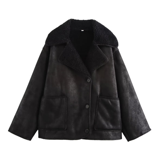 Damen Kurz geschnittener Oversized Lammfellimitat-Mantel mit Teddy-Kragen Nord Taschen