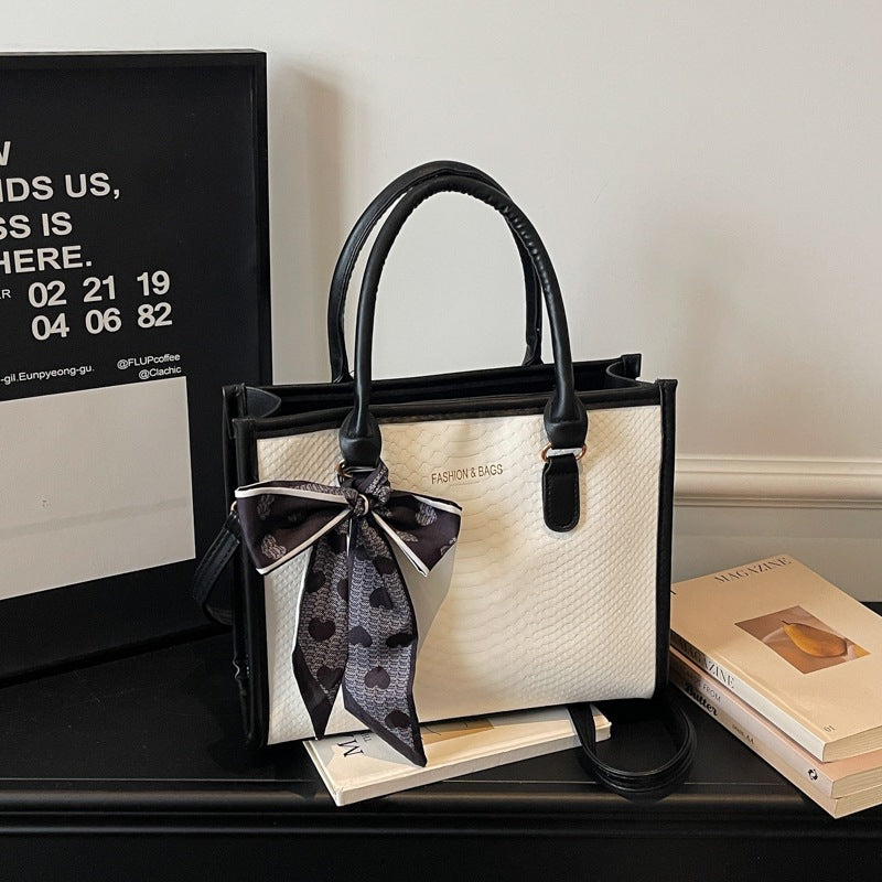 Damen stilvolle Handtasche mit dekorativem Schleifendetail Nord Taschen
