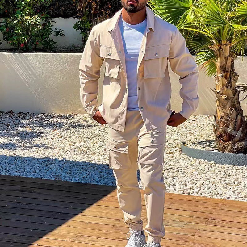 Herren modisches Cargo-Jacket mit passender Hose im Freizeitlook