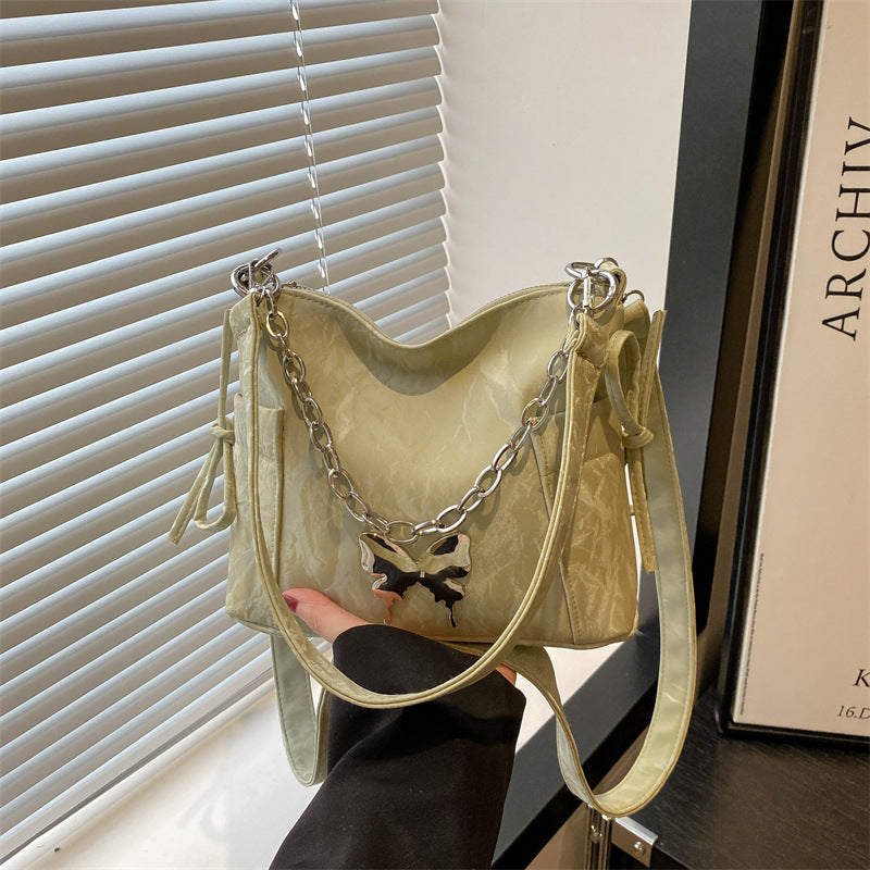 Damen Umhängetasche mit eleganter Kettenverzierung Nord Taschen