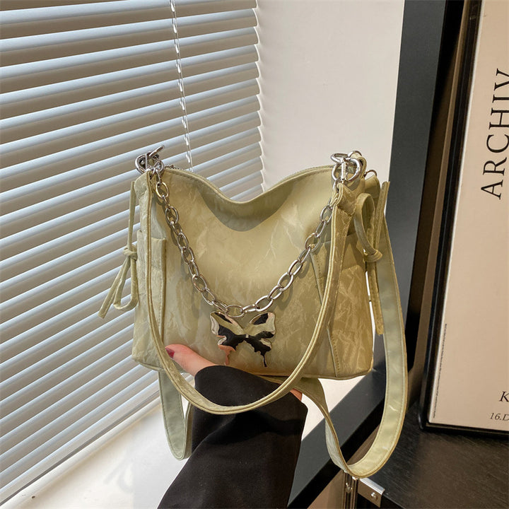 Damen Umhängetasche mit eleganter Kettenverzierung Nord Taschen