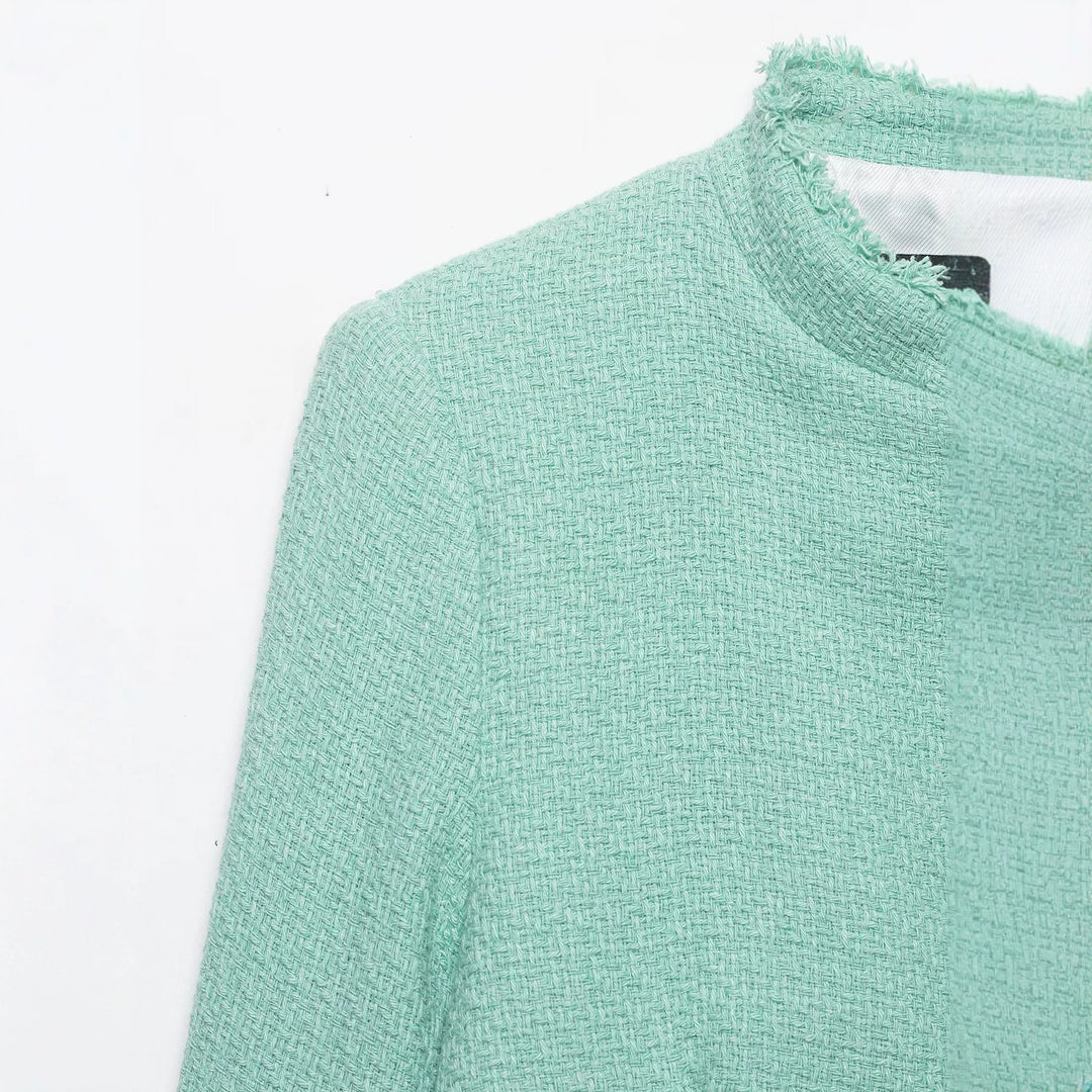 Damen Kurz geschnittene Bouclé-Tweedjacke mit Fransenbesatz und asymmetrischer Knopfleiste Nord Taschen
