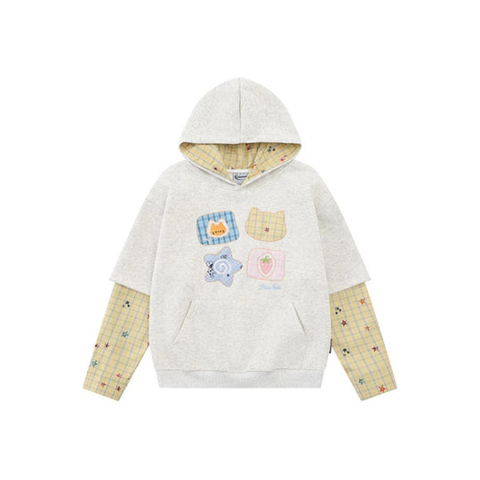 Damen Kapuzensweatshirt mit Lagenoptik, Kängurutasche und verspielten Patch‑Applikationen Nord Taschen