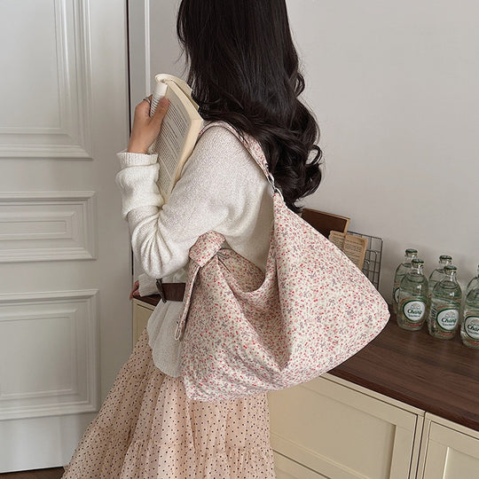 Damen Hobo-Tasche mit floralem Muster und praktischem Innenorganizer Nord Taschen