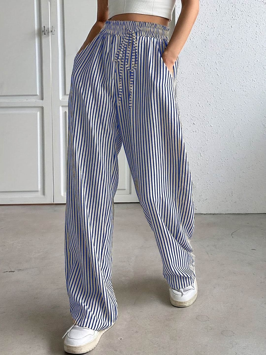 Damen Marlene-Streifenhose aus Leinenmix mit weitem Bein, Elastikbund und Kordelzug Nord Taschen