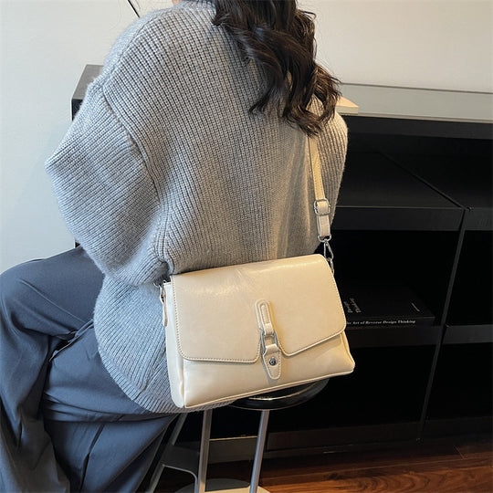 Damen elegante Umhängetasche mit luxuriösem Lederfinish und praktischen Fächern Nord Taschen