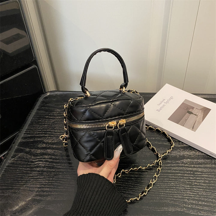 Damen Schultertasche im eleganten, gesteppte Design Nord Taschen