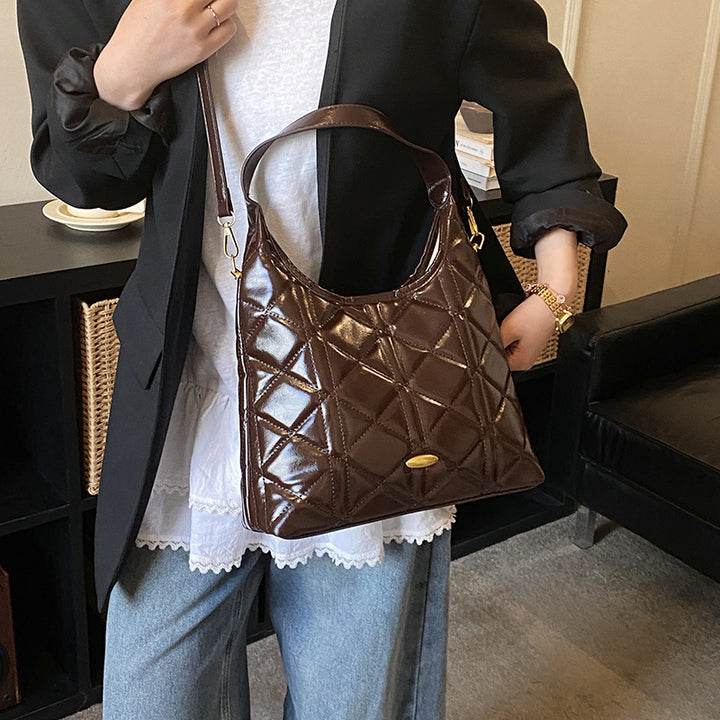 Damen Hobo-Tasche mit eleganter Steppung und praktischen Fächern Nord Taschen