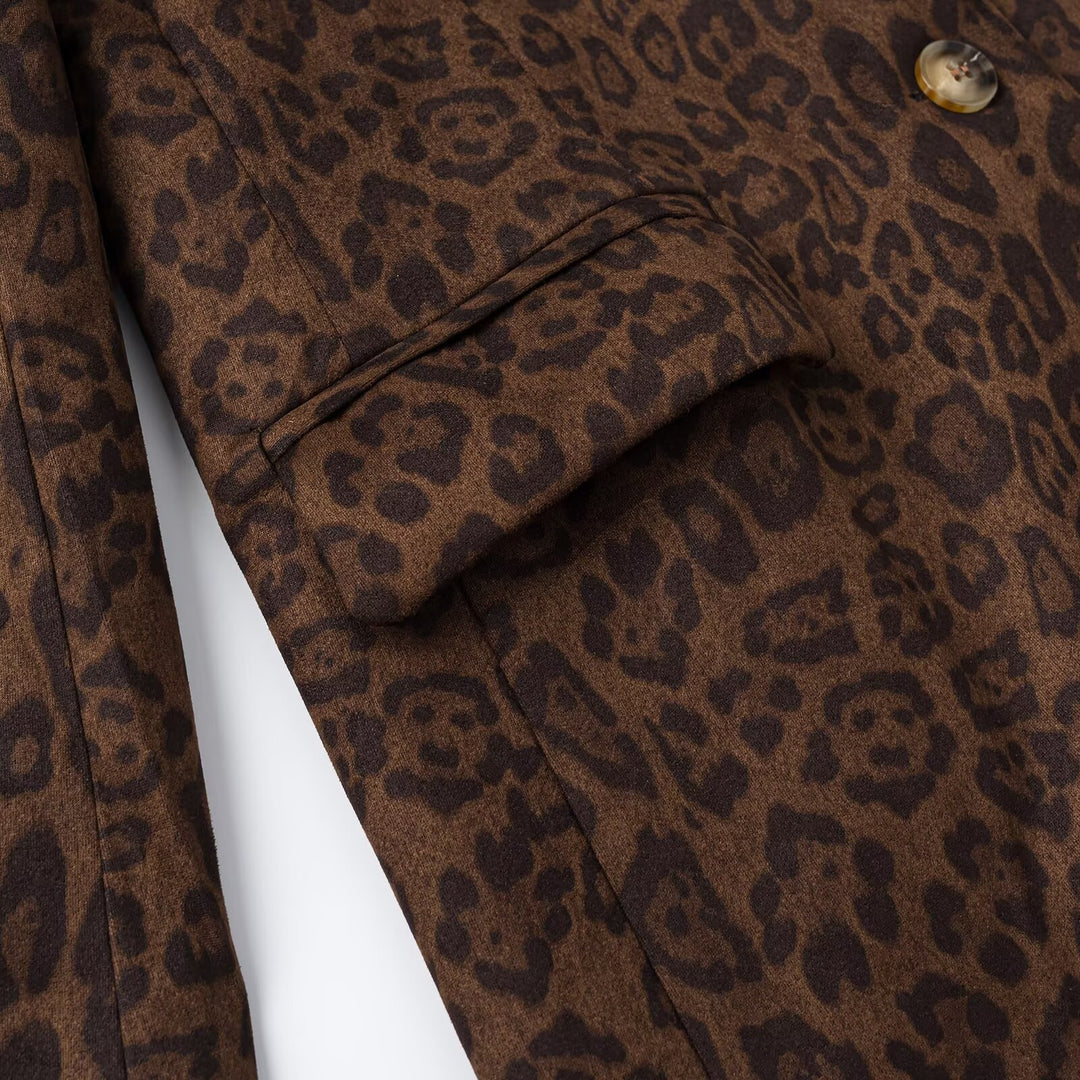 Damen Oversize-Blazer mit Leoprint, Reverskragen und Pattentaschen Nord Taschen