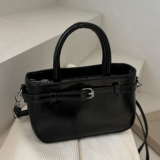 Damen Schultertasche aus strukturiertem Kunstleder mit praktischem Schulterriemen Nord Taschen