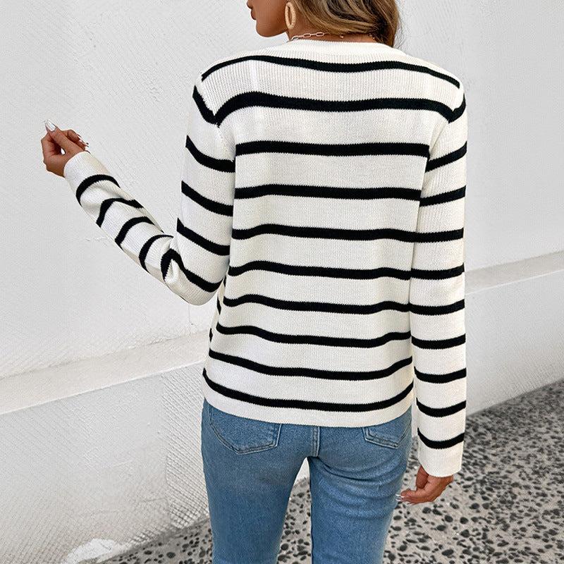 Damen Feinstrick-Cardigan mit maritimen Streifen, goldenen Schmuckknöpfen und schlanker Silhouette Nord Taschen