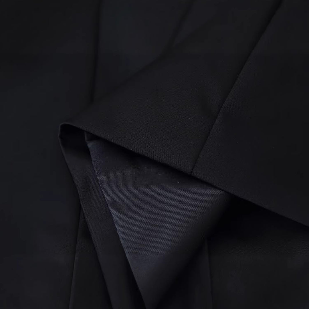 Damen Taillierte Mandarinkragen-Jacke mit dekorativen Kordelknöpfen Nord Taschen