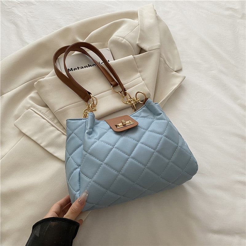Damen elegante Umhängetasche mit gesteppter Optik Nord Taschen