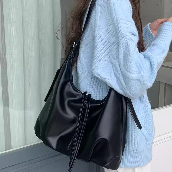 Damen Hobo-Tasche aus hochwertigem Kunstleder mit raffinierten Falten und elegantem Design Nord Taschen