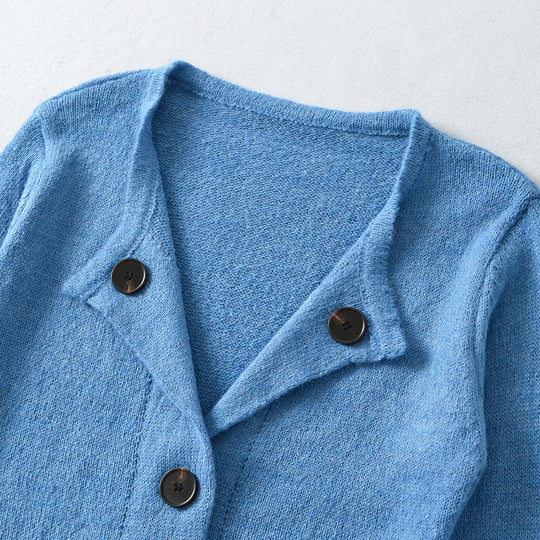 Damen Cropped-Taillierte Strickjacke mit Schalkragen und großen Zierknöpfen Nord Taschen
