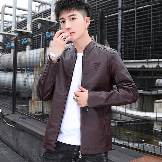 Herren Schmal geschnittene Kunstleder‑Motojacke mit minimalem Stehkragen und Zipperdetail Nord Taschen