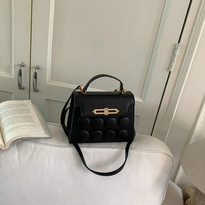 Damen-Handtasche mit strukturiertem Dekor und praktischem Tragegriff Nord Taschen