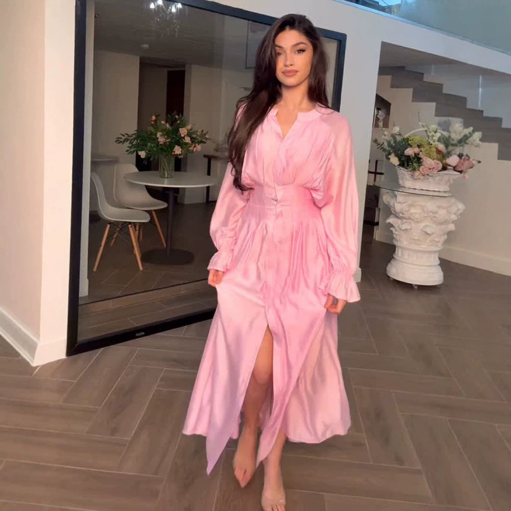 Damen Maxikleid aus Satin mit taillierter Raffung, Stehkragen und vorderem Schlitz Nord Taschen